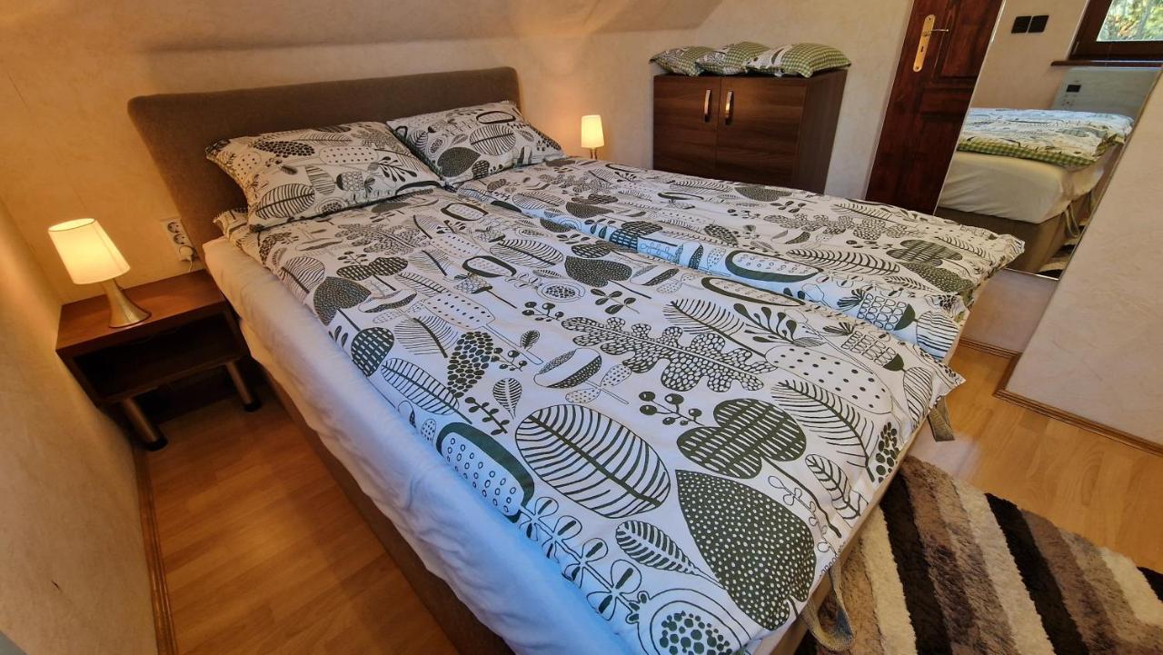 Pilisszentivan Pilis Hills View Deluxe House With Pool & Ac Near Bpヴィラ エクステリア 写真